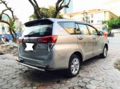 Bán Toyota Innova 2.0E 2017, màu nâu xe gia đình, giá 565tr