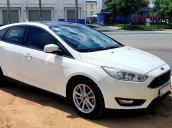 Cần bán Ford Focus Ecoboot 2017 mầu trắng cá nhân