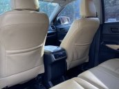 Cần bán gấp Toyota Highlander LE năm 2014, màu trắng, xe nhập còn mới