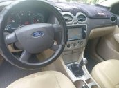 Cần bán Ford Focus 1.8MT 2009, màu bạc xe gia đình