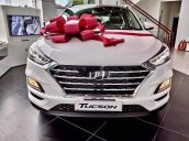 Bán xe Hyundai Tucson đời 2020, màu trắng, xe nhập, giao ngay