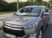 Bán Toyota Innova V đời 2016, màu xám. Đi 4.5v km