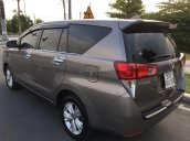 Bán Toyota Innova V đời 2016, màu xám. Đi 4.5v km