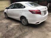 Bán xe cũ Toyota Vios MT sản xuất năm 2014, màu trắng còn mới