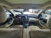 Cần bán xe Mercedes GLC300 năm 2019, màu xanh lam