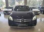 Cần bán xe Mercedes GLC300 năm 2019, màu xanh lam