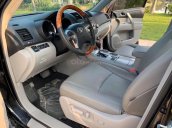 Cần bán xe Toyota Highlander đăng ký 2010, xe gia đình, giá tốt 938 triệu đồng