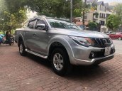 Cần bán Mitsubishi Triton 4x2 AT năm sản xuất 2017, màu bạc, nhập khẩu  