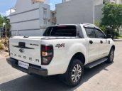 Cần bán gấp Ford Ranger Wildtrak 3.2AT sản xuất 2016, màu trắng, xe nhập còn mới, giá 728tr