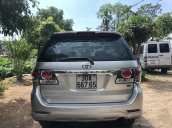 Cần bán lại xe Toyota Fortuner sản xuất 2015, màu bạc số sàn, giá 590tr