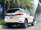 Bán Toyota Fortuner V đời 2017, màu trắng, xe nhập xe gia đình