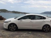 Bán Kia Cerato đời 2018, màu trắng còn mới giá cạnh tranh