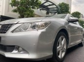 Cần bán xe Toyota Camry 2.5Q sản xuất năm 2013, màu bạc, giá 718tr