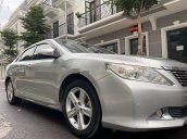 Cần bán xe Toyota Camry 2.5Q sản xuất năm 2013, màu bạc, giá 718tr