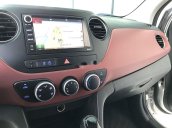 Bán ô tô Hyundai Grand i10 1.2AT năm sản xuất 2017, màu bạc như mới