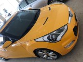 Gia đình bán Hyundai Veloster năm sản xuất 2011, màu vàng, xe nhập