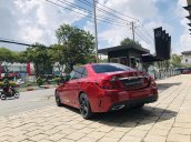 Bán xe Mercedes C300 sản xuất năm 2019, màu đỏ, mới 99%