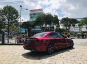 Bán xe Mercedes C300 sản xuất năm 2019, màu đỏ, mới 99%