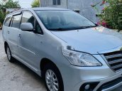 Cần bán lại xe Toyota Innova G đời 2014, màu bạc