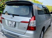 Cần bán lại xe Toyota Innova G đời 2014, màu bạc