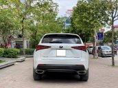 Lexus NX300 2018 màu trắng, nội thất đỏ