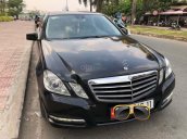 Bán Mercedes E250 sản xuất năm 2012, màu đen xe gia đình