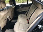 Bán Mercedes E250 sản xuất năm 2012, màu đen xe gia đình