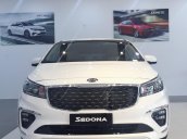 Cần bán Kia Sedona 2.2 DAT Luxury đời 2020, màu trắng, trả trước 382 triệu