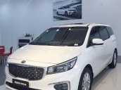 Cần bán Kia Sedona 2.2 DAT Luxury đời 2020, màu trắng, trả trước 382 triệu