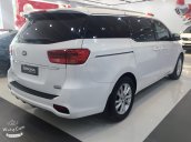 Cần bán Kia Sedona 2.2 DAT Luxury đời 2020, màu trắng, trả trước 382 triệu