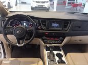 Cần bán Kia Sedona 2.2 DAT Luxury đời 2020, màu trắng, trả trước 382 triệu