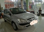 Bán Hyundai Getz sản xuất 2010, màu bạc xe gia đình