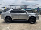 Cần bán xe Toyota Fortuner máy dầu số sàn 2016