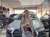 Bán lại xe Audi Q7 sản xuất năm 2017, màu đen, full option