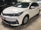 Bán Toyota Corolla Altis 1.8E đời 2018, màu trắng, máy êm ru