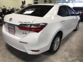 Bán Toyota Corolla Altis 1.8E đời 2018, màu trắng, máy êm ru