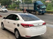 Cần bán Toyota Vios sản xuất 2019, màu trắng, số sàn, giá tốt