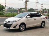 Cần bán Toyota Vios sản xuất 2019, màu trắng, số sàn, giá tốt