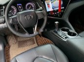 Bán Toyota Camry SX 2019, màu đen, nhập khẩu, full option