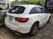 Mercedes GLC300 4Matic 2019 trắng, 3900 km