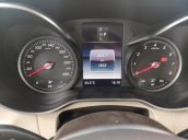 Mercedes GLC300 4Matic 2019 trắng, 3900 km