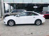 Cần bán Chevrolet Cruze 1.6MT đời 2016, màu trắng  