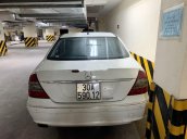 Bán xe Mercedes E200 năm sản xuất 2008, màu trắng, xe nhập chính chủ