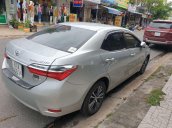 Bán Toyota Corolla Altis đời 2018, màu bạc chính chủ