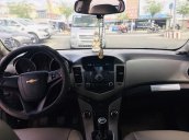 Cần bán Chevrolet Cruze 1.6MT đời 2016, màu trắng  