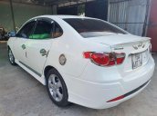 Bán Hyundai Avante sản xuất năm 2011, màu trắng, nhập khẩu  