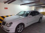 Bán xe Mercedes E200 năm sản xuất 2008, màu trắng, xe nhập chính chủ