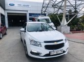 Cần bán Chevrolet Cruze 1.6MT đời 2016, màu trắng  