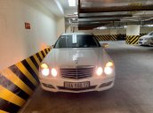 Bán xe Mercedes E200 năm sản xuất 2008, màu trắng, xe nhập chính chủ