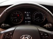 Cần bán gấp Hyundai Tucson 2.0 sản xuất năm 2016, nhập khẩu  